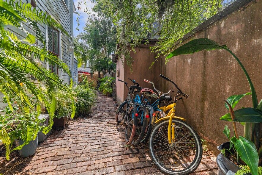 More Photos Of 44 Spanish St, Saint Augustine Hotel For Sale