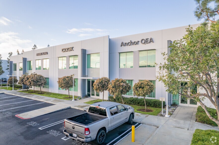 More Photos Of 9740-9760 Research Dr, Irvine Warehouse For Lease