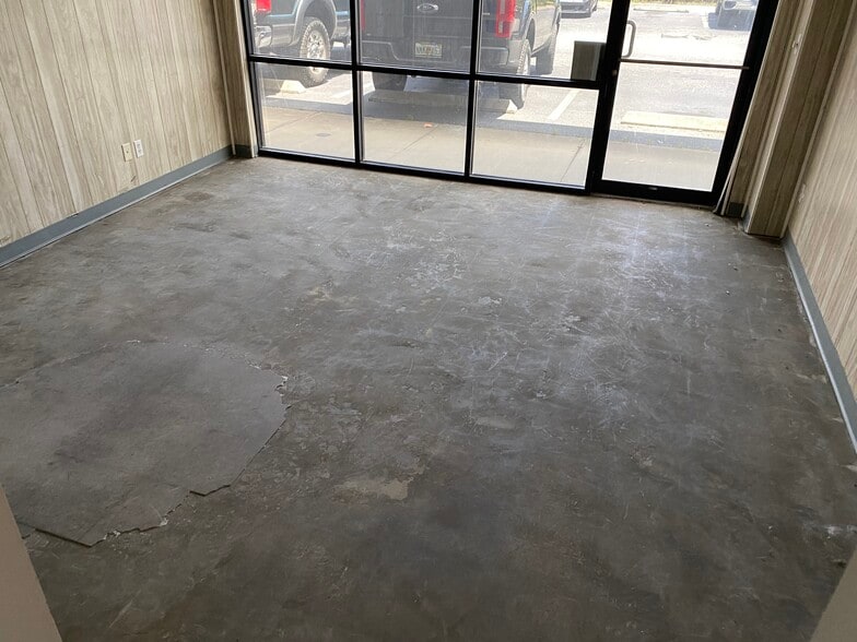More Photos Of 6973 Highway Ave, Jacksonville Warehouse For Sale
