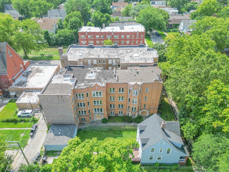 More Photos Of 7951-7955 S Muskegon Ave, Chicago Apartments For Sale