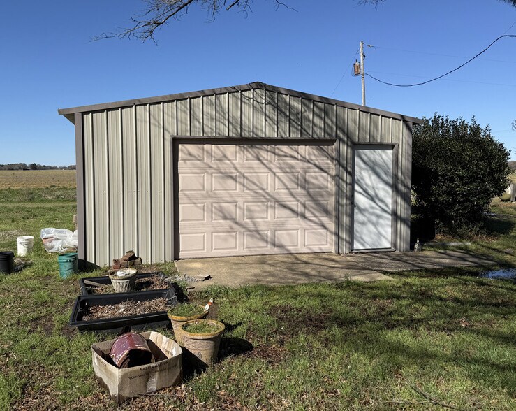 More Photos Of 3401 Arkansas 33, Roe Specialty For Sale
