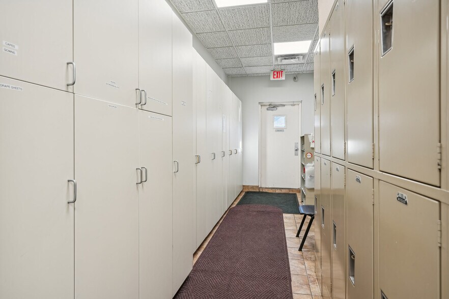 More Photos Of 25 E Willow St, Millburn Medical For Sale