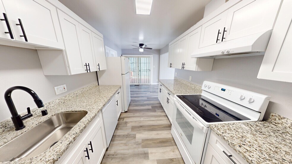 More Photos Of 2105 48th Ave, Oakland Apartments For Sale