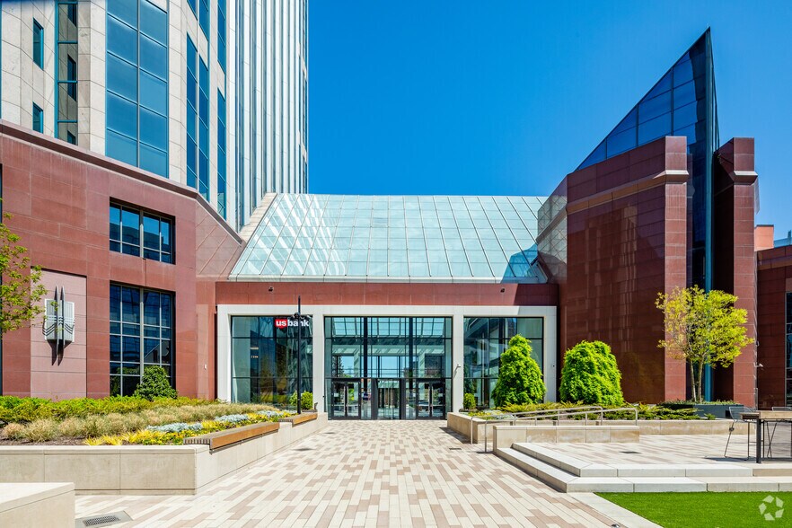 More Photos Of 333 Commerce St, Nashville Loft Creative Space For Lease