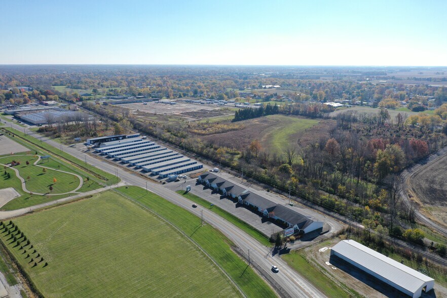 More Photos Of 2509 W 2nd St, Marion Office For Lease