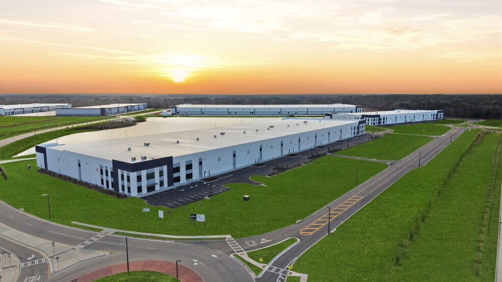 More Photos Of Central Port Logistics Ctr, Savannah Unknown For Lease