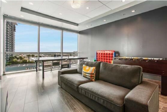 More Photos Of 121-189 S Orange Ave, Orlando Office Residential For Sale
