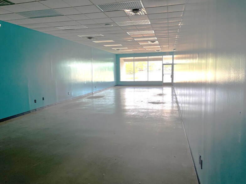 More Photos Of 4345-4781 Bay Rd, Saginaw Freestanding For Lease