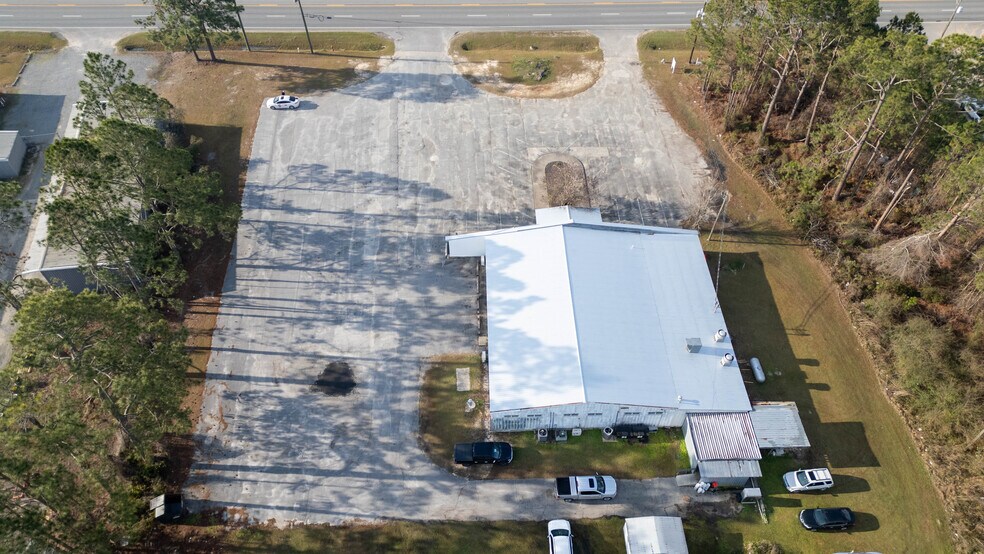More Photos Of 1686 GOLDEN ISLE W, Baxley Restaurant For Sale