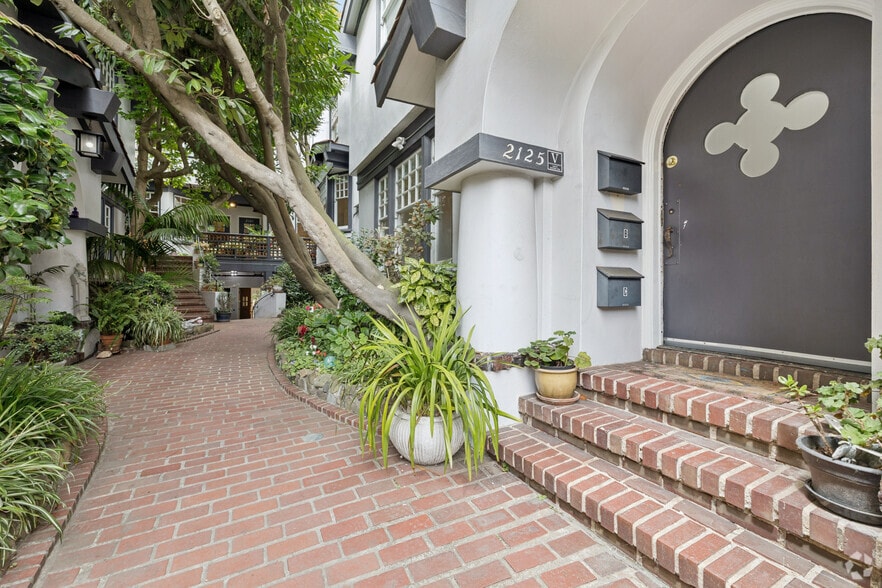 More Photos Of 2115-2129 Hyde St, San Francisco Apartments For Sale