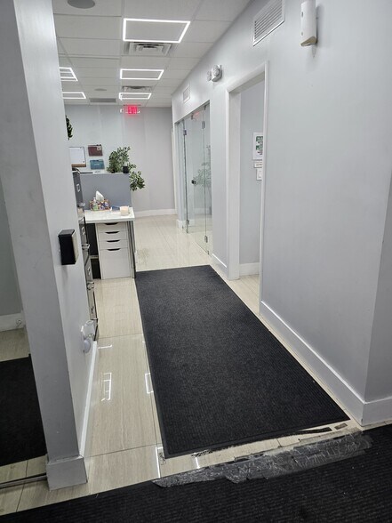 More Photos Of 4696 NW 74th Ave, Miami Industrial For Lease