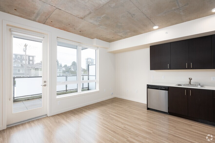 More Photos Of 102 N G St, Tacoma Apartments For Lease