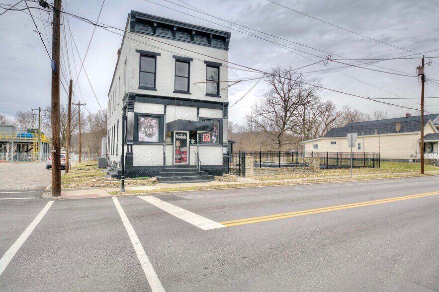 More Photos Of 18 Pike St, Bromley Storefront Retail Residential For Sale