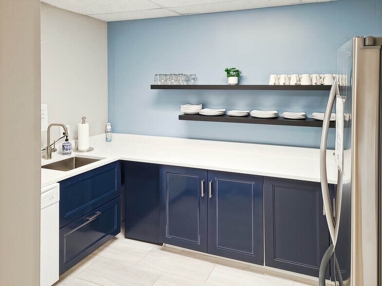 More Photos Of 20200 Governors Dr, Olympia Fields Coworking Space