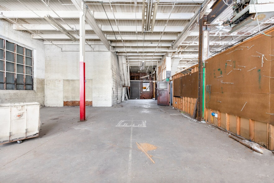 More Photos Of 2301 E 28th St, Chattanooga Manufacturing For Lease