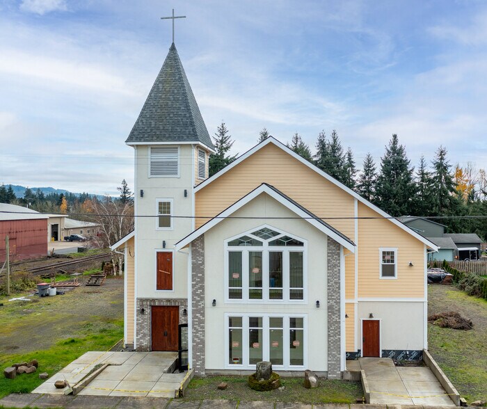 More Photos Of 205 Sixth St, Amity Religious Facility For Sale