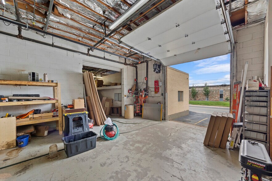 More Photos Of 1255 W 47th Ave, Denver Warehouse For Sale