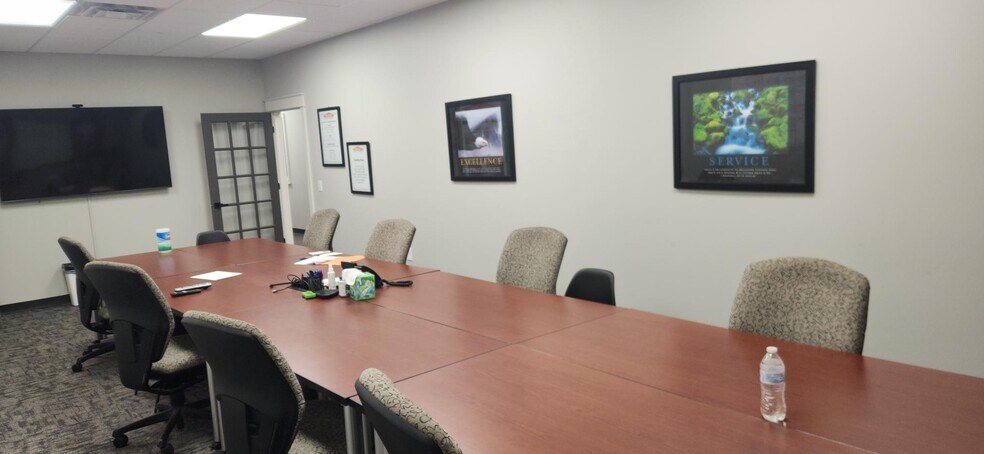 More Photos Of 660 Goddard Ave, Chesterfield Warehouse For Sale