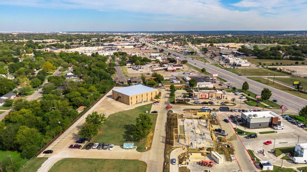 More Photos Of 820 SW Wilshire Blvd, Burleson Office For Sale