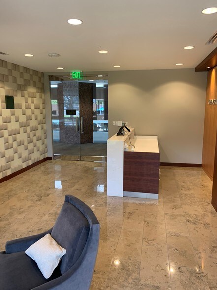 More Photos Of 6075 Poplar Ave, Memphis Coworking Space