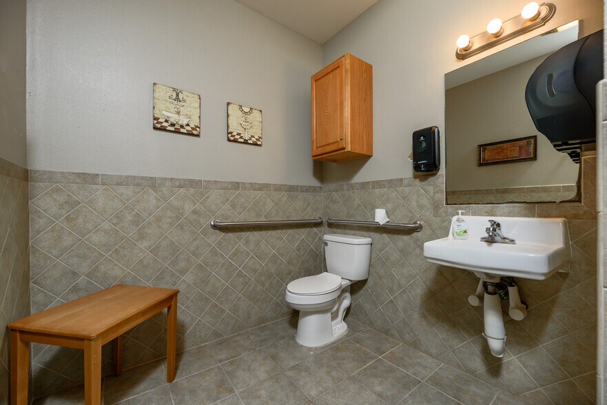More Photos Of 1001 Crepe Myrtle St, San Marcos Assisted Living For Lease