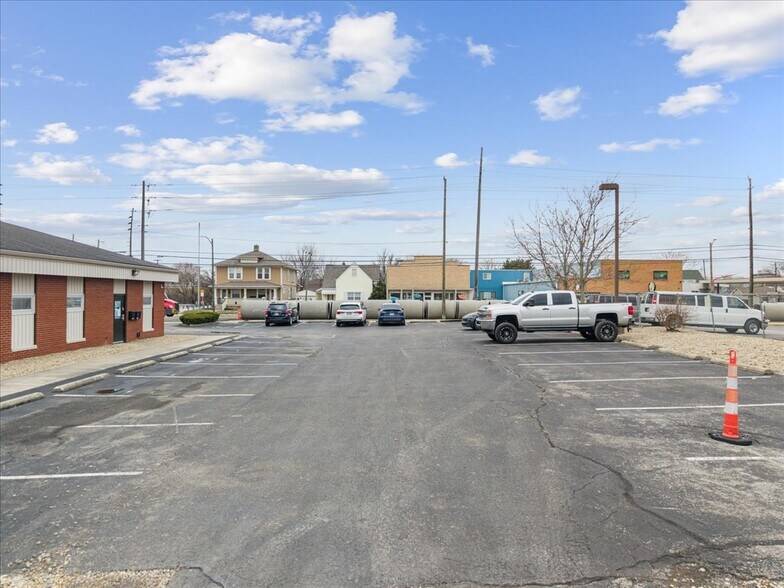 More Photos Of 1415 Shelby St, Indianapolis Office For Sale