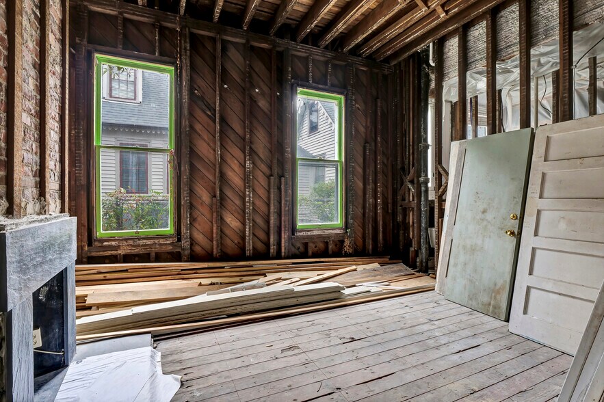 More Photos Of 708 Market St, Wilmington Apartments For Sale