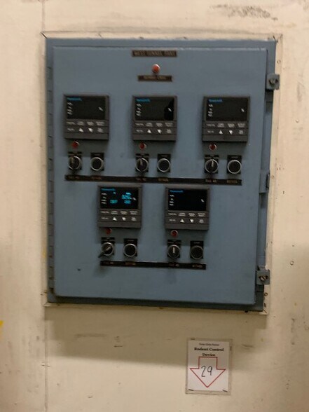 More Photos Of 10537 Boone Dr, Sultana Refrigeration Cold Storage For Sale