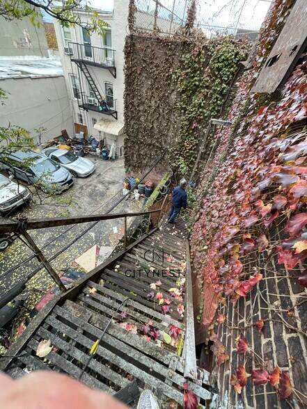 More Photos Of 5410 3rd Ave, Brooklyn Auto Repair For Lease