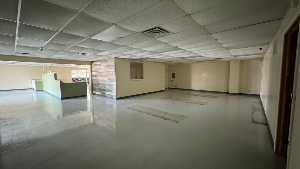 More Photos Of 13101 S Elwood Rd, Glenpool General Retail For Lease
