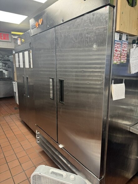 More Photos Of 26 S Haddon Ave, Haddonfield Restaurant For Sale