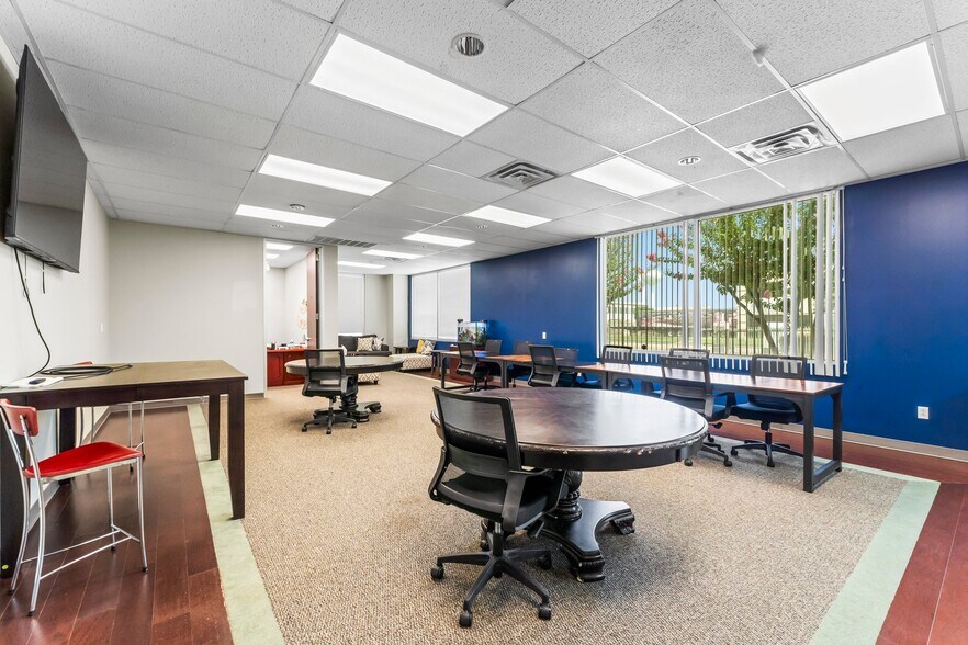 More Photos Of 1034 Regional Park Dr, Houston Medical For Sale