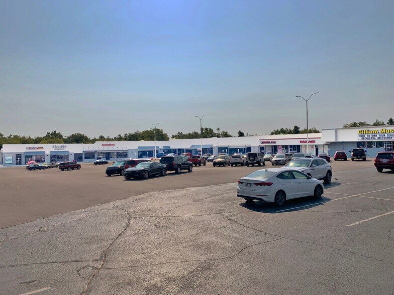 Primary Photo Of 2224-2300 W Main St, Norman Unknown For Lease