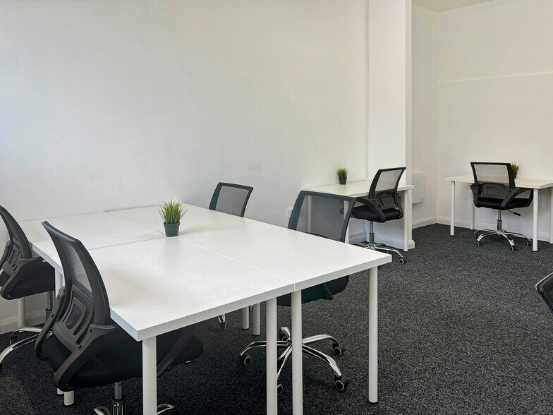 More Photos Of 200 S Andrews Ave, Fort Lauderdale Coworking Space