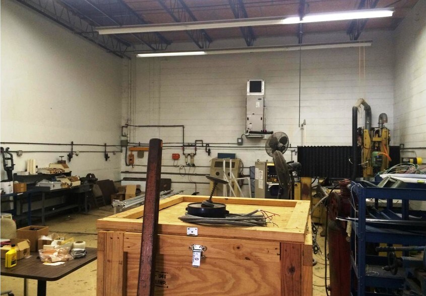 More Photos Of 5181 N 113th Ave, Clearwater Manufacturing For Sale