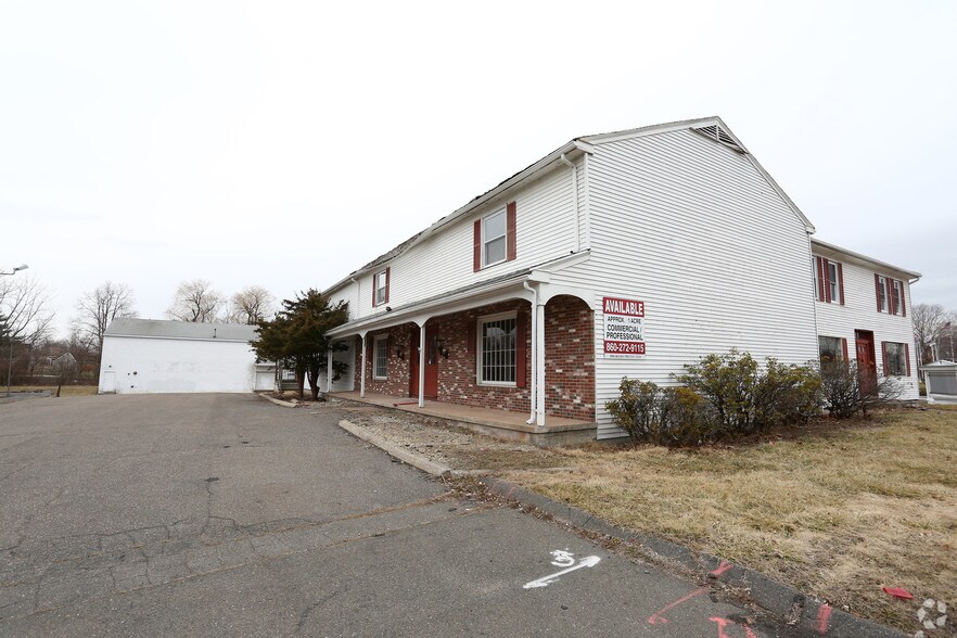 More Photos Of 878 Enfield St, Enfield Land For Lease