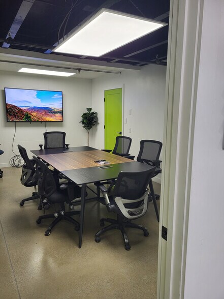 More Photos Of 1657 N State St, Lehi Manufacturing For Lease