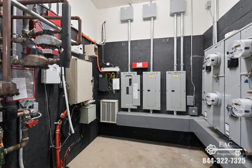 More Photos Of 887 Bridgeport Ave, Shelton Medical For Lease