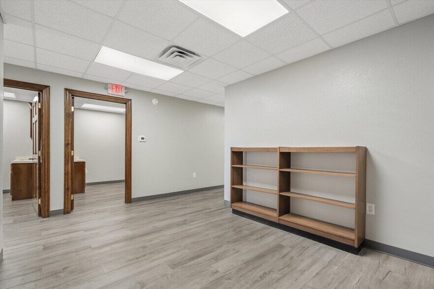 More Photos Of 2415 W Main St, Gun Barrel City Medical For Lease