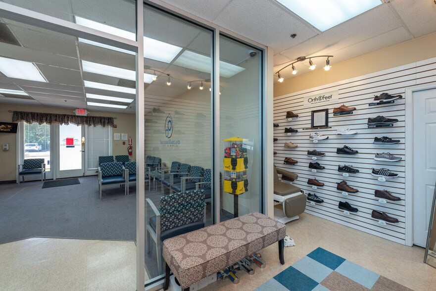 More Photos Of 12070 Old Line Ctr, Waldorf Medical For Lease