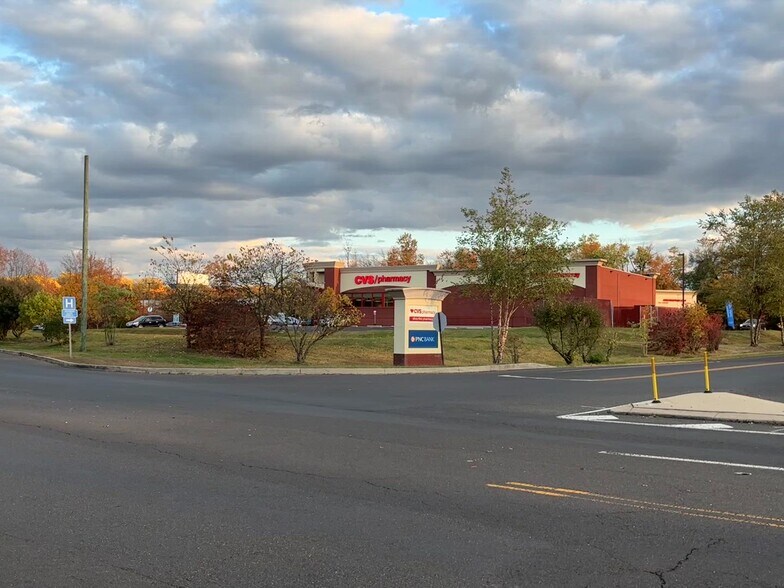 Primary Photo Of 1660 Big Oak road, Langhorne Office For Lease