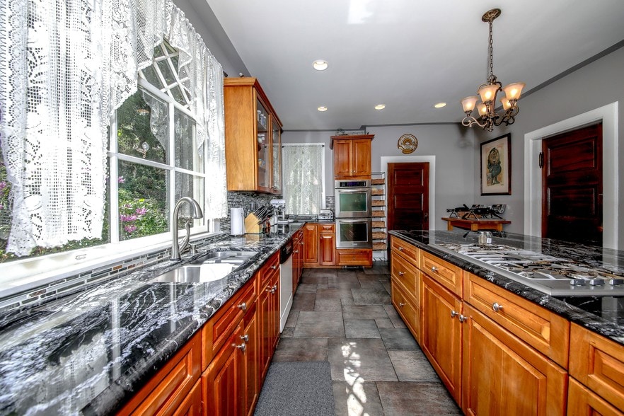 More Photos Of 288 Montford Ave, Asheville Hospitality For Sale