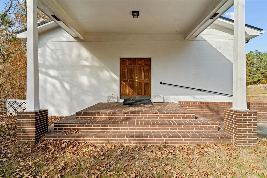 More Photos Of 123 Bethel Church Rd NE, Dalton Religious Facility For Sale