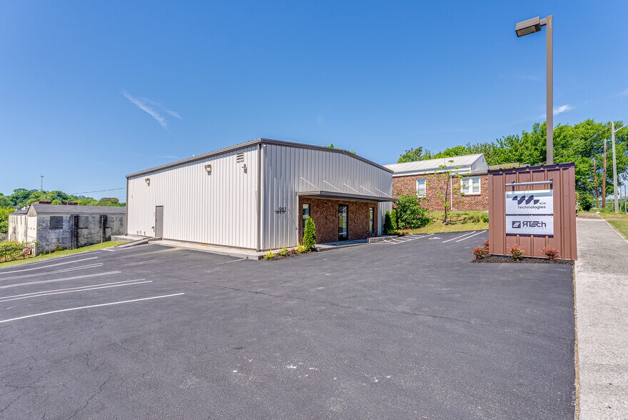 More Photos Of 967 Wray St, Knoxville Office For Sale