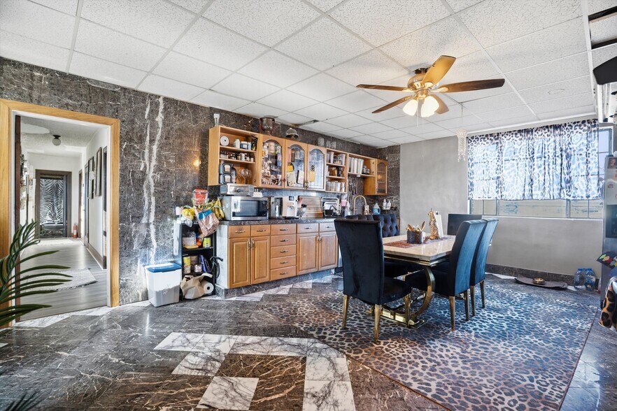 More Photos Of 511 3rd St, Rodeo Storefront Retail Residential For Sale