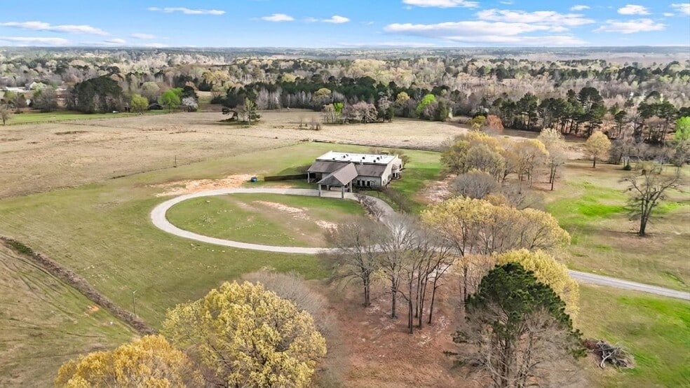 More Photos Of 14284 State Highway 322 N, Kilgore Lodge Meeting Hall For Sale