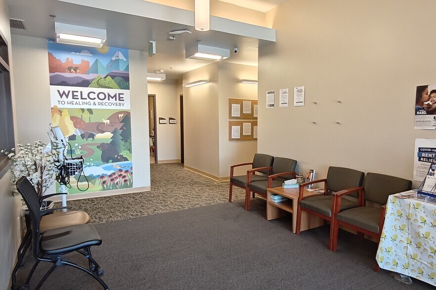 More Photos Of 3210 E Rd, Clifton Office For Sale