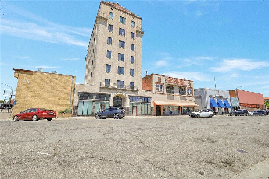 More Photos Of 423 4th St, Marysville Office For Sale