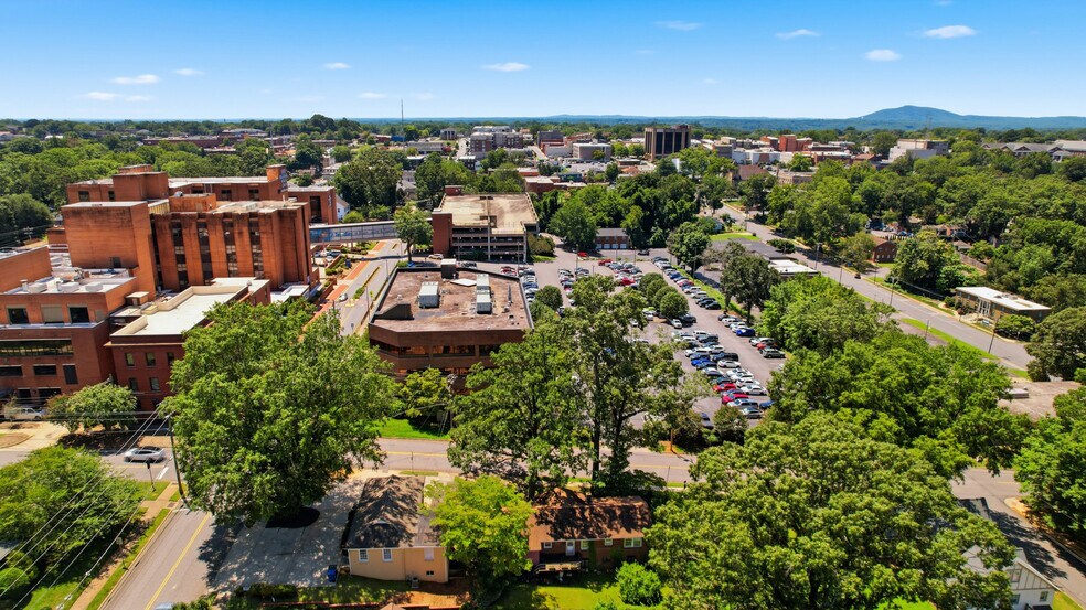 More Photos Of 415 N Center St, Hickory Office For Sale