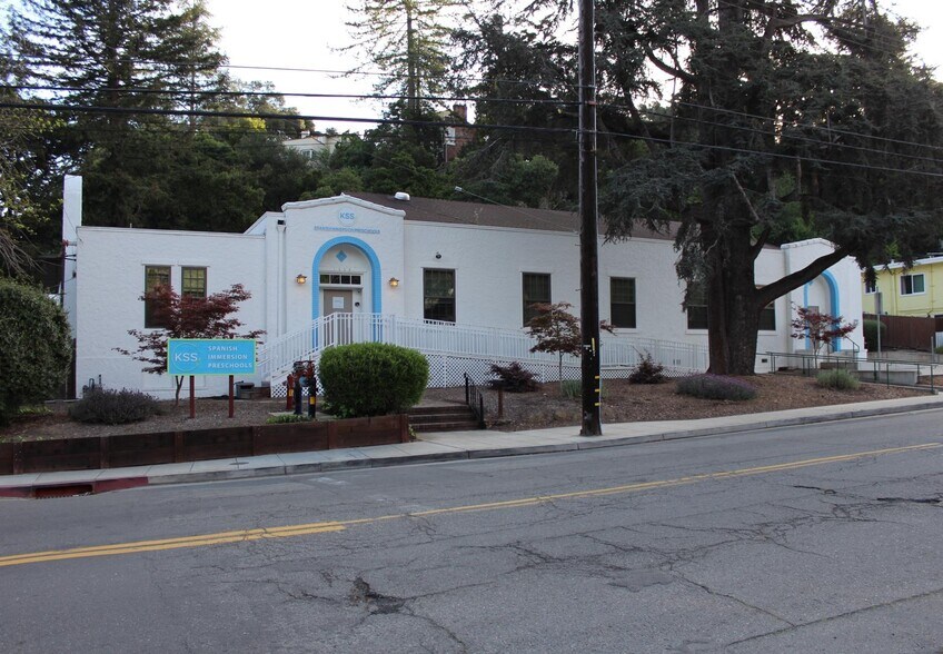 More Photos Of 1650 Mountain Blvd, Oakland Lodge Meeting Hall For Sale